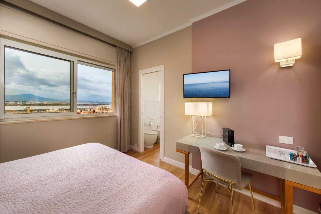 Mercury Rooms Cagliari Buitenkant foto
