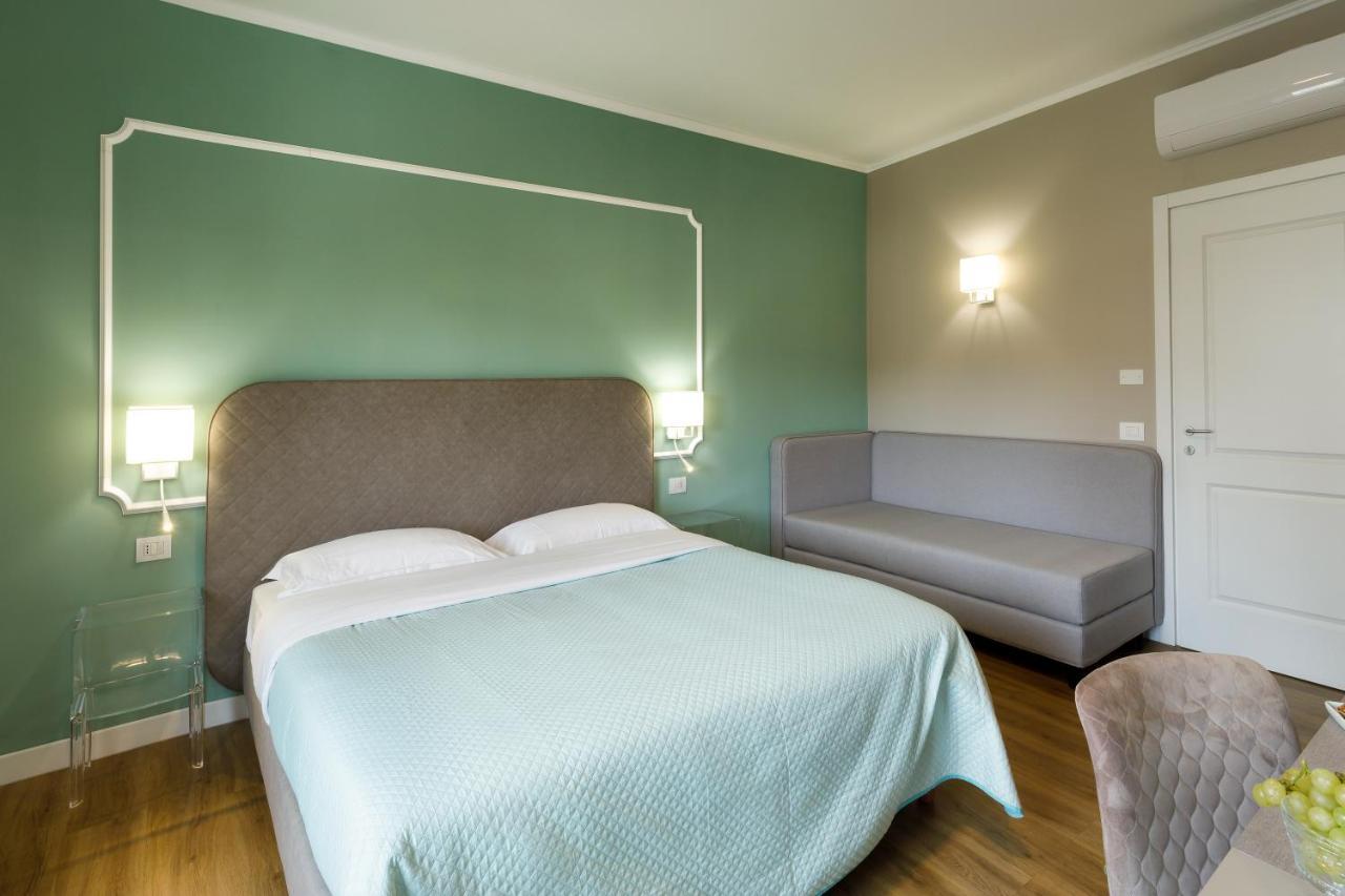 Mercury Rooms Cagliari Buitenkant foto